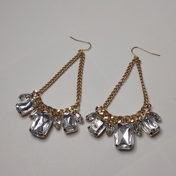 Very Pretty Gold Tone Metal And Clear Plastic Earrings - Picture 1 of 16